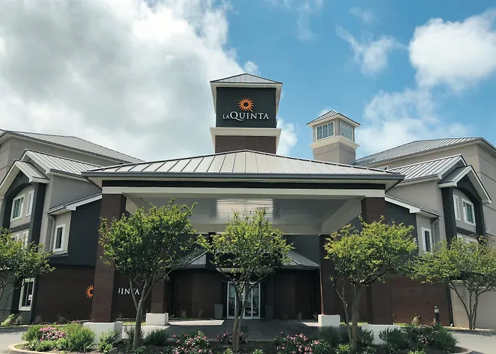 La Quinta By Wyndham Austin Airport Hotel
